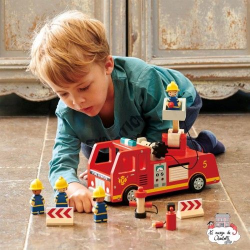 Fire Engine - TLT-8367 - Tender Leaf Toys - Figures and accessories - Le Nuage de Charlotte