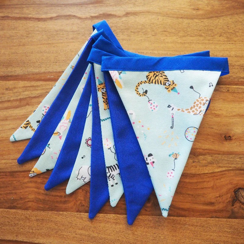 Banner of fabric pennants - Jungle Fever - indigo blue - NOU-G004-PWI - Nouba - Decorations - Le Nuage de Charlotte