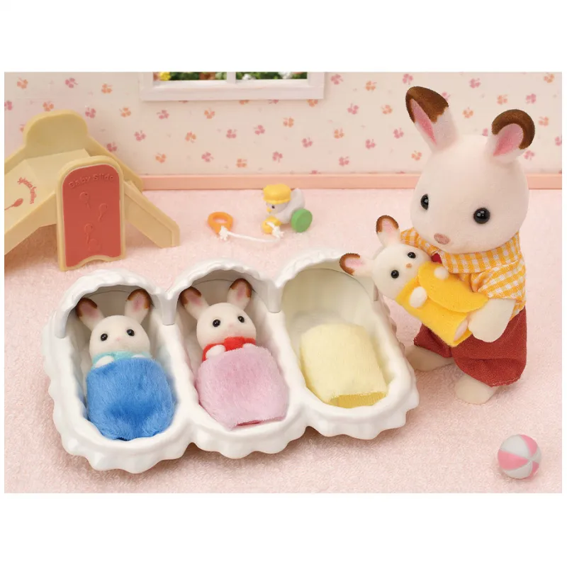 Sylvanian Families - Les triplés lapin chocolat et accessoires puériculture - EPO-L5532 - Epoch - Sylvanian Families - Le Nua...