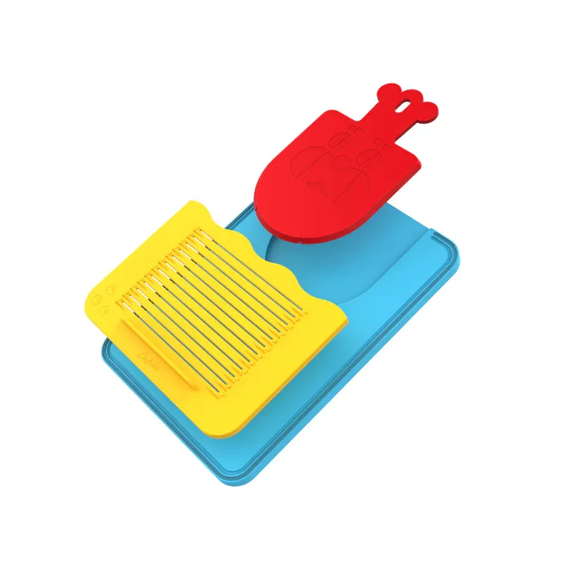 Chefclub Kids cutting board - CHCL-2KITC981 - Chef Club - Cook like a grown-up - Le Nuage de Charlotte