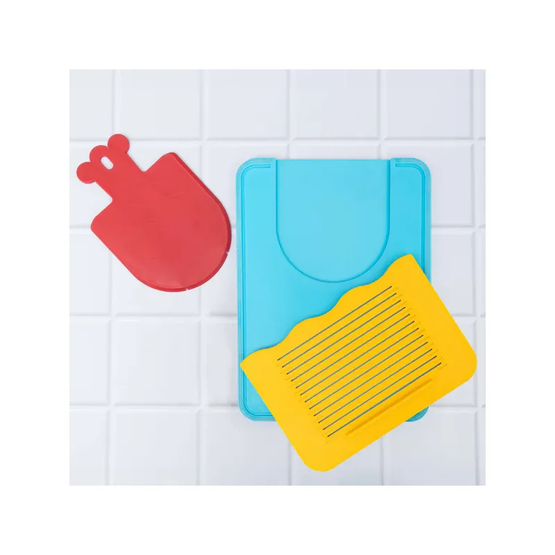 Chefclub Kids cutting board - CHCL-2KITC981 - Chef Club - Cook like a grown-up - Le Nuage de Charlotte