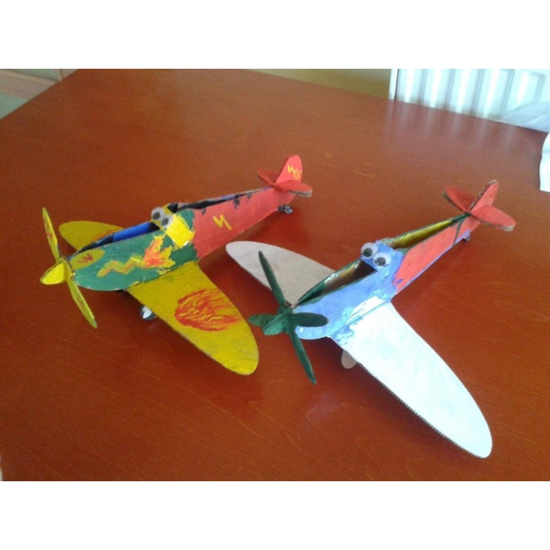 Deux avions Spitfire (nature) - LEO-L01031-N - Leolandia - Maquettes en carton - Le Nuage de Charlotte